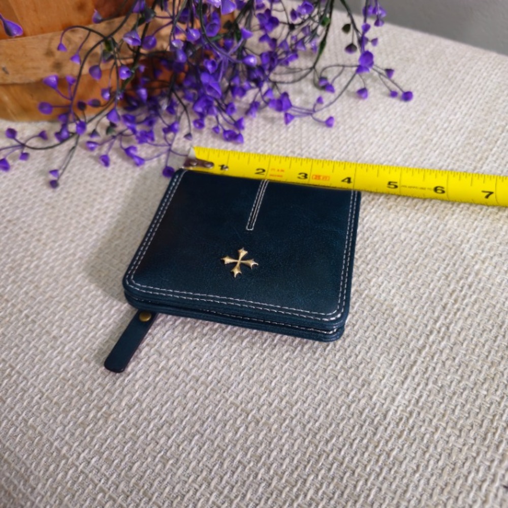 Gothic Cross Stud Bifold Snap Wallet | Teal | 4x4in - Picture 5 of 7